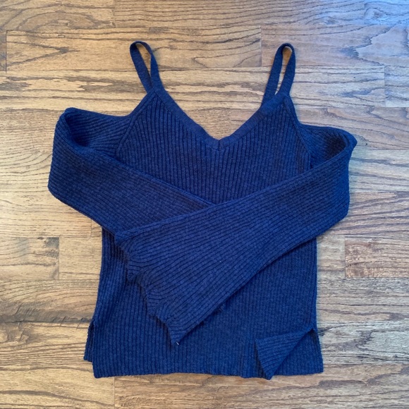 NWT AEROPOSTALE Women’s Cold Shoulder sweater - Picture 5 of 6